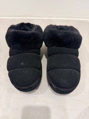 UGG Black Quilted Faux-Fur Cuff Slip-On Slippers